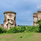 Руины Червоноградского замка