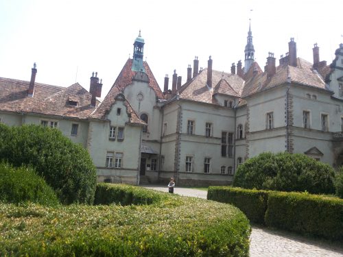 Замок Шенборнів