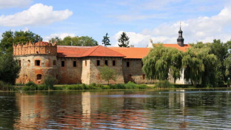 Starokonstantinovsky Castle