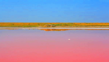 Лемурійське озеро або «Мертве море»