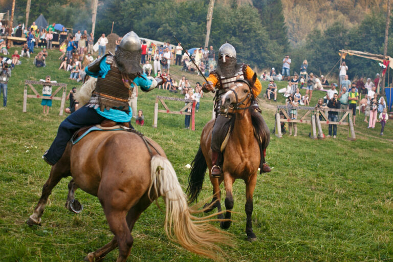 рыцарские поединки и  турниры Тустань