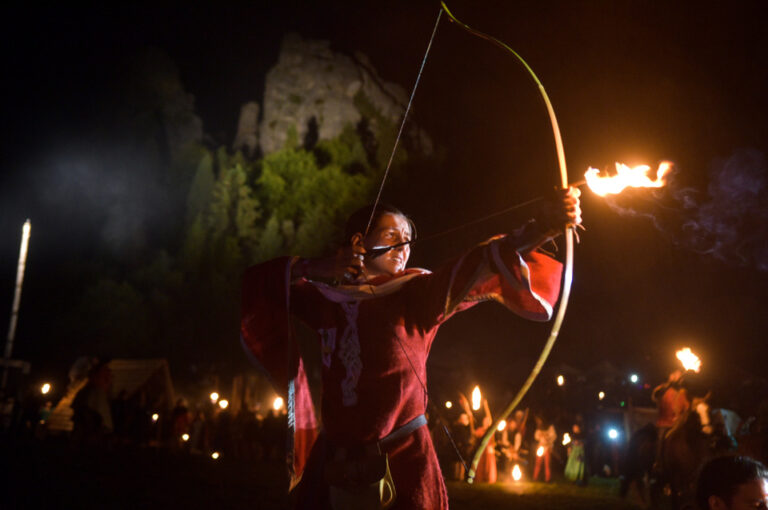 стрельба из арбалетов и луков Тустань