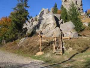 Як дістатися до Тустані