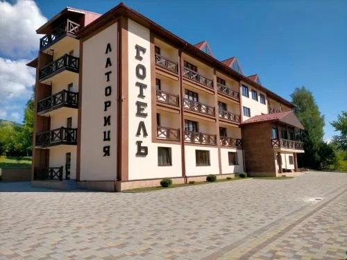 Лікувально-оздоровчий комплекс "Латориця"