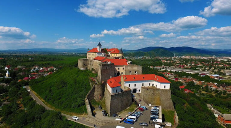 Замок Паланок