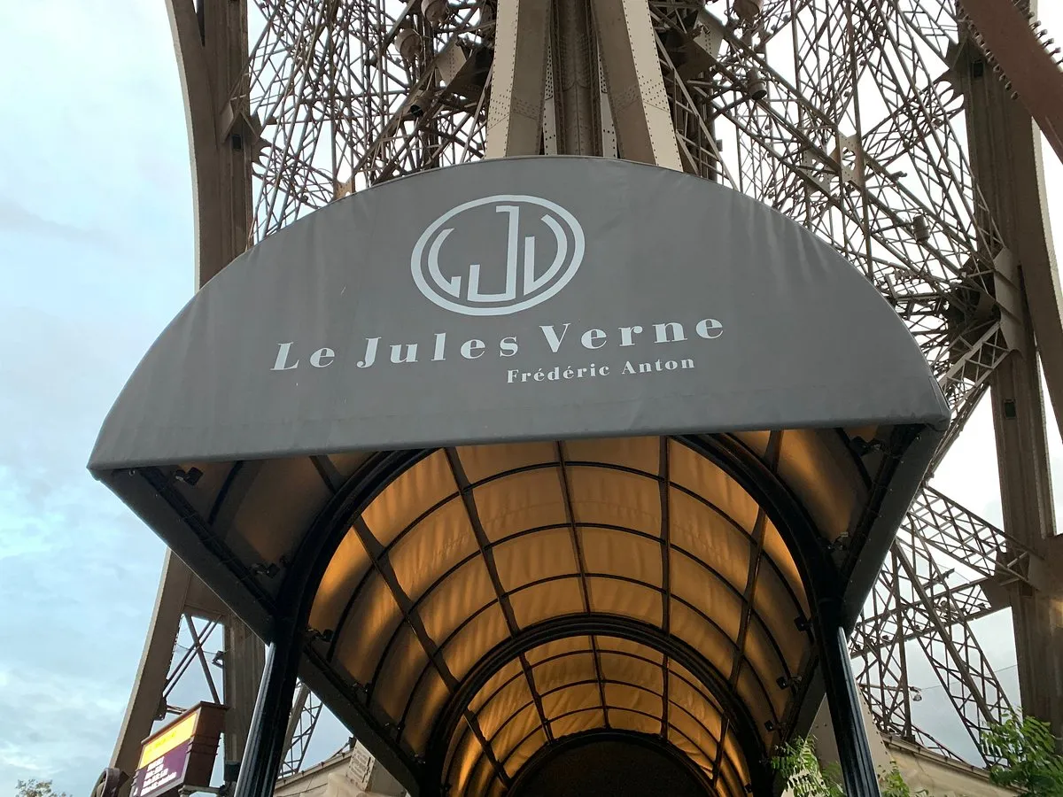 Le Jules Verne