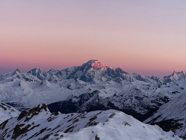 Що подивитися та чим зайнятися у Валь-д’Ізер