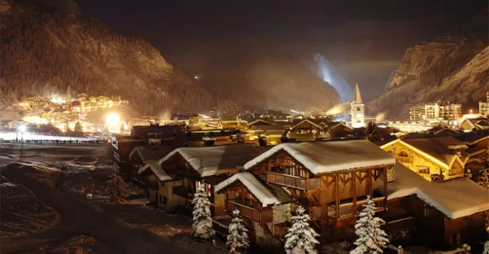 Валь-д’Ізер - де Альпи зустрічають пристрасть до снігу