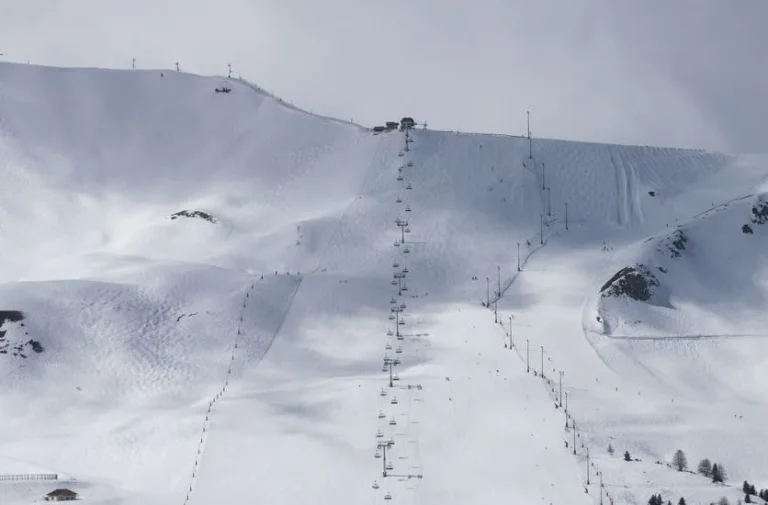 альпійський гірськолижний курорт Ла-Плань