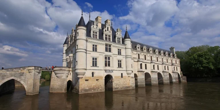 Французький замок Шенонсо: краса, що підкорює серце
