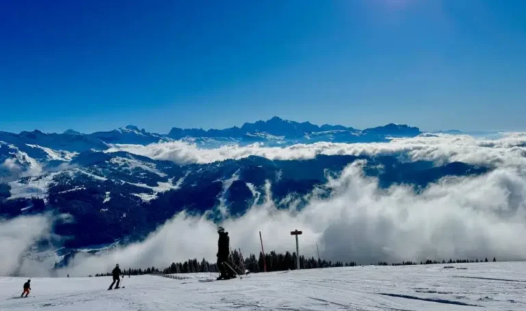 Альпійський гірськолижний курорт Les Gets