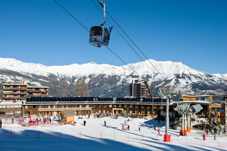 Гірськолижний курорт Pra Loup із атмосферою домашнього тепла