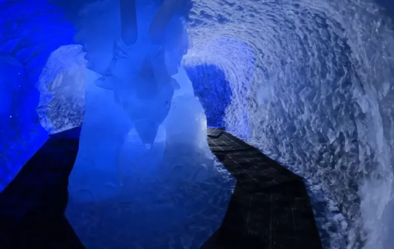 Крижане серце Альп Мон-де-Лан: де зима живе цілий рік