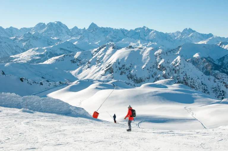 Гірськолижний курорт Montgenèvre: серце Альпійської історії