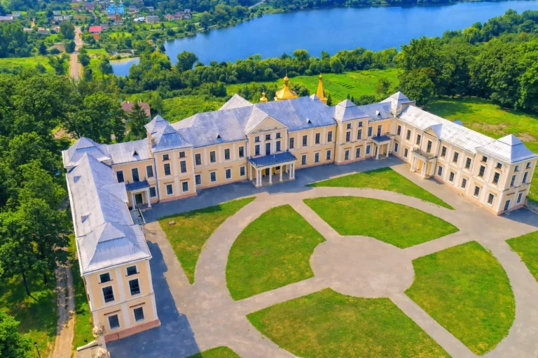 Вишнівецький палацовий ансамбль
