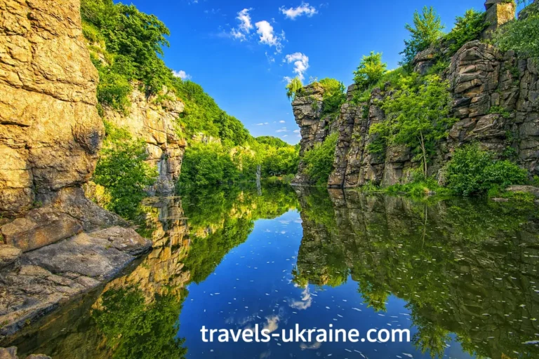 відпочинок біля Буцького каньйону