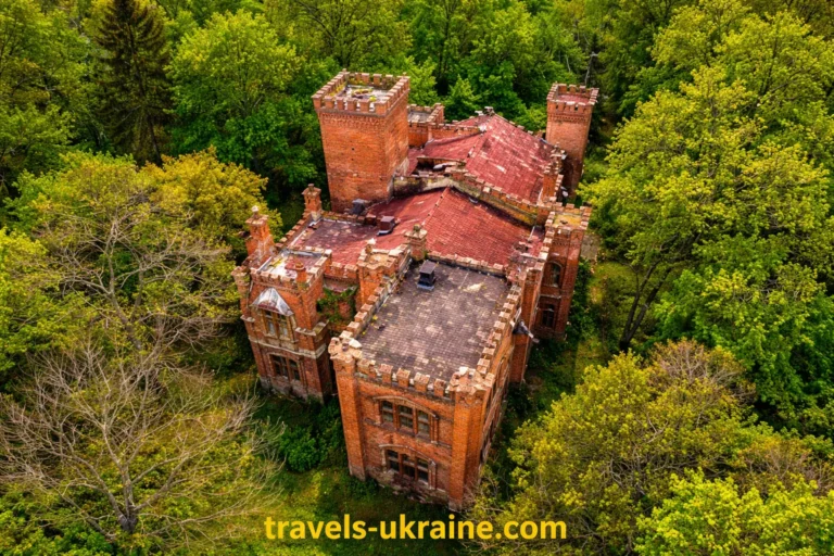 Забута розкіш і тиша віків: Палац Даховських