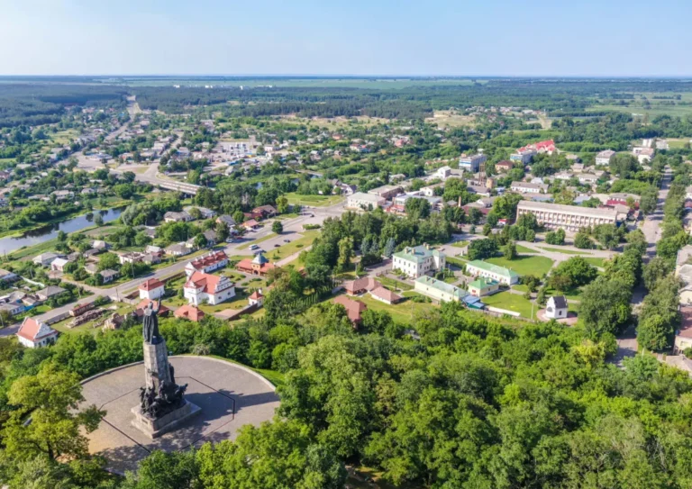 Архітектурні та природні особливості -Чигирин