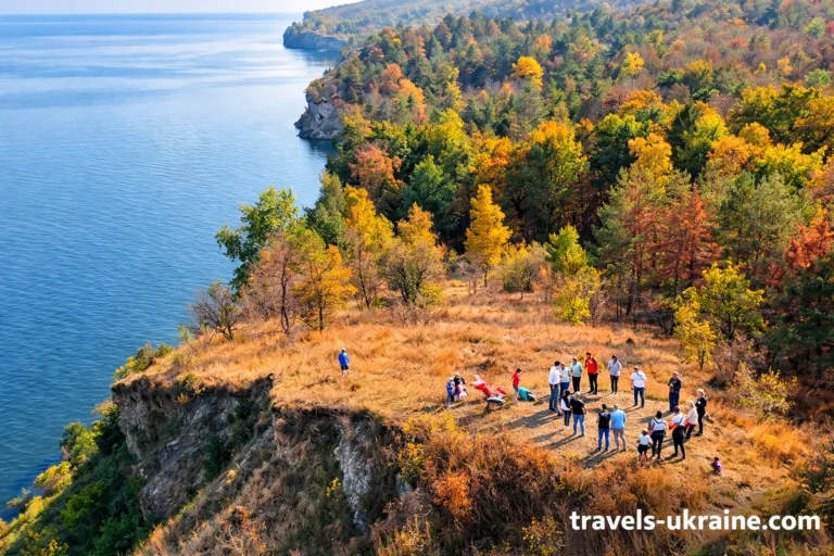 Озеро Бучак та Бабина Гора