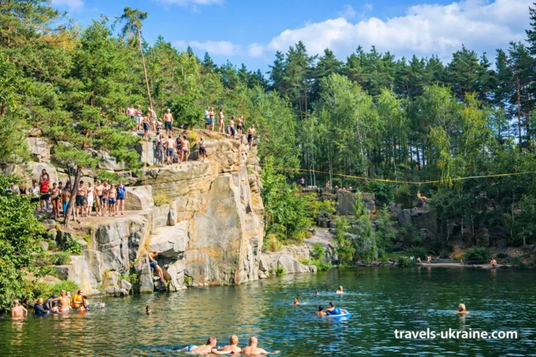 Коростишівське кар’єрне озеро на Житомирщині