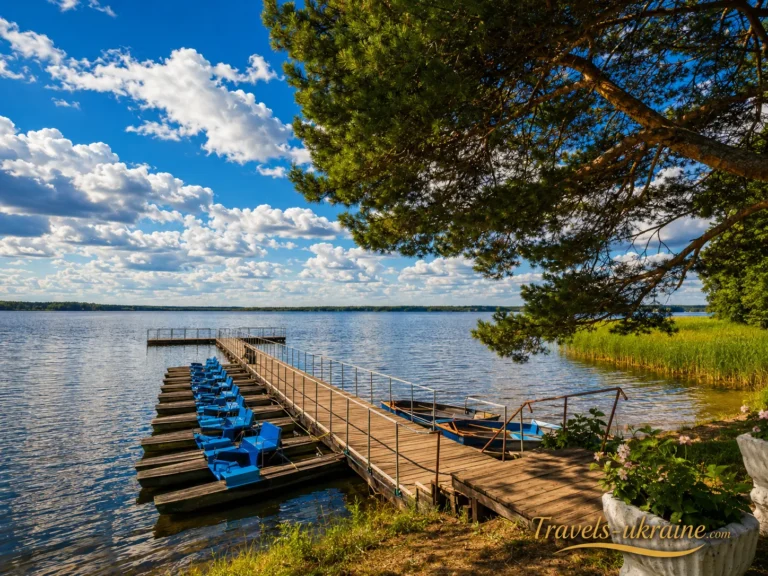Біле озеро у басейні річки Стир