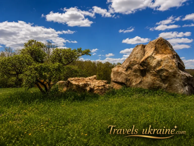 Парк каменів Харківщини