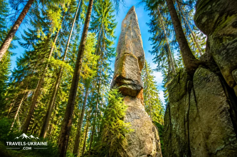 Угорські скелі туристичний маршрут