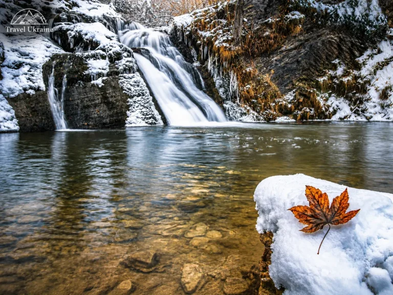 Водоспад Гуркало зимою