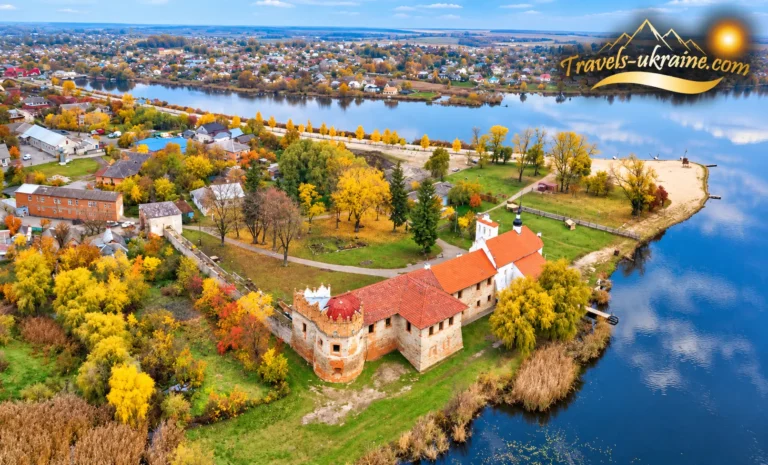 Замок Острозьких з висоти