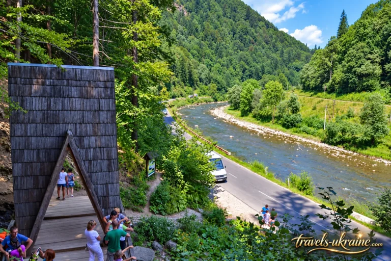 Водоспад Труфанець в Карпатах