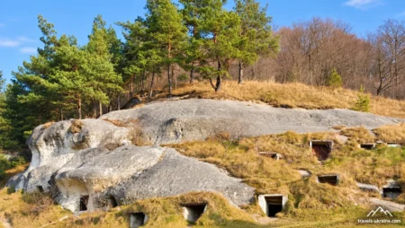 Stilskes fornborg: de vita kroaternas arv