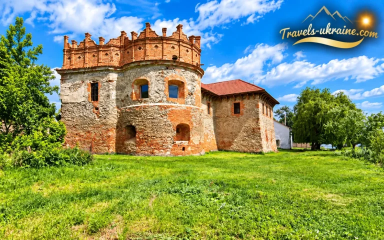 Оборонна башта Старокостянтинівського замку