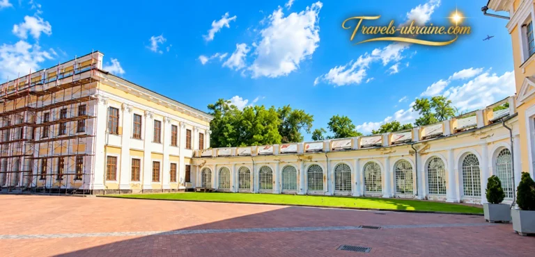 Правий флігель палацу Потоцьких